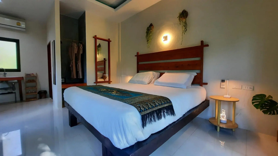 Baan Reenaa Lanta