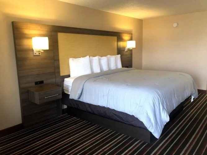 Legacy Inn Sumner