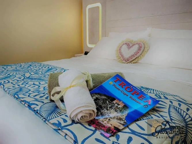 Deluxe room with balcony and with view