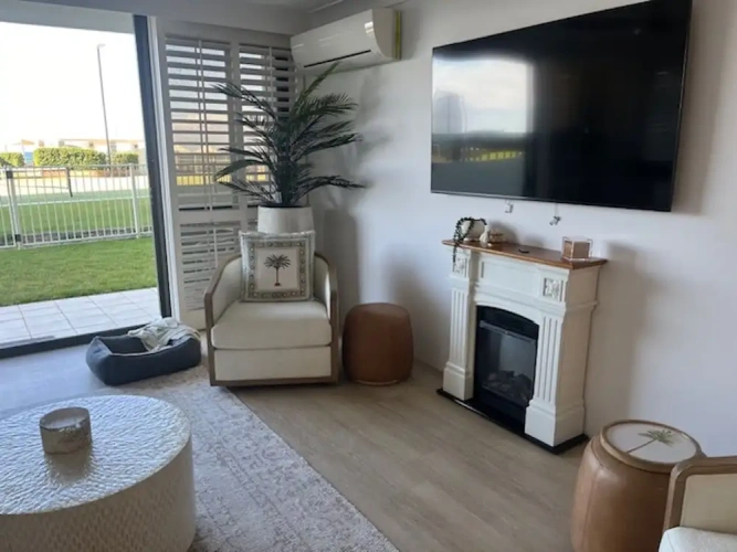 2 Bedrooms Deluxe Apartment beachfront
