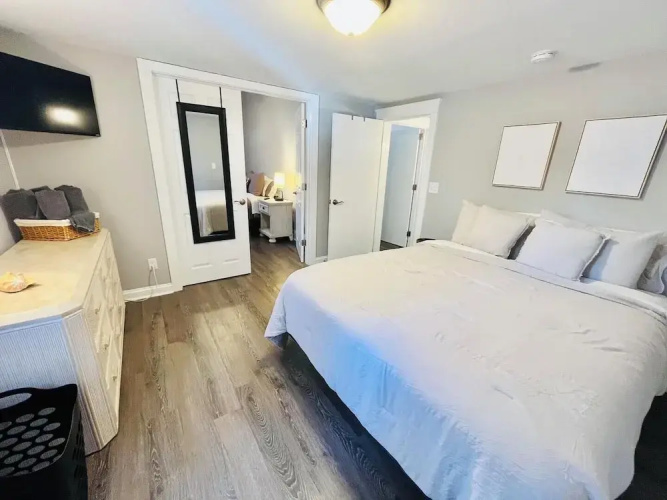 Central Avenue 33476