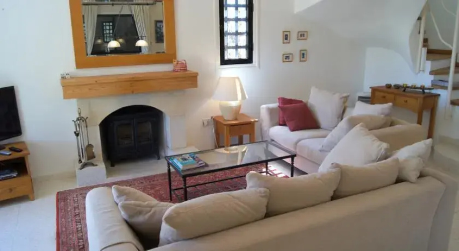 Kamares Villa