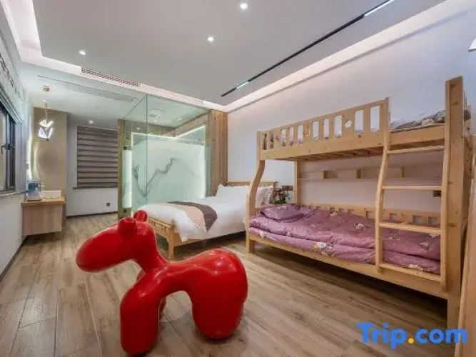 Standard Family room