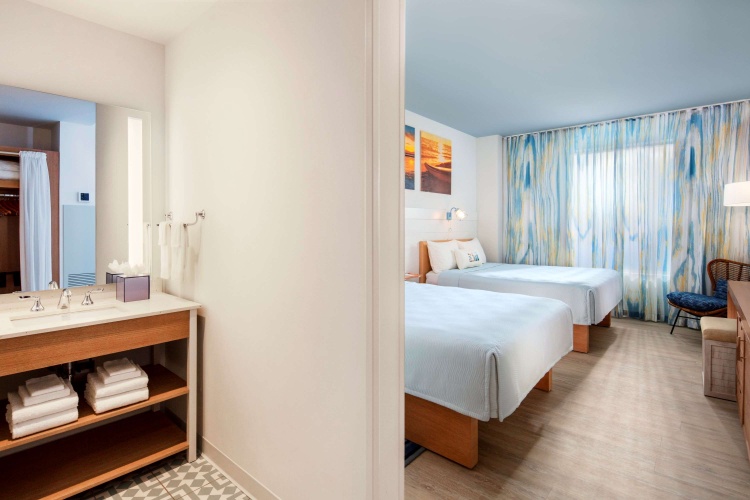 Universal's Endless Summer Resort - Dockside Inn & Suites photo 12