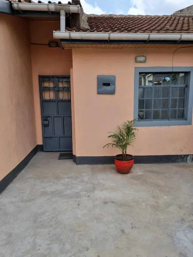 Lux Suites 2 Bedroom Donholm Bungalow - Nairobi
