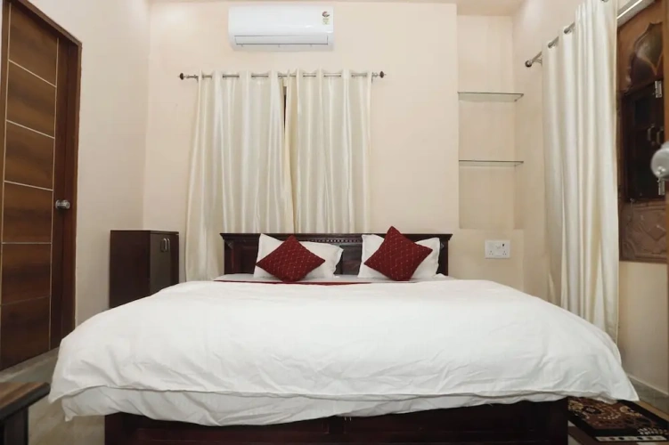 Economy Double room with garden view