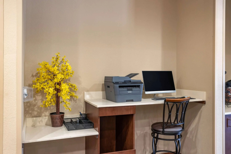 Comfort Inn & Suites Augusta