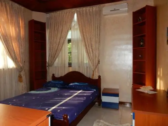 Srinik Guest House