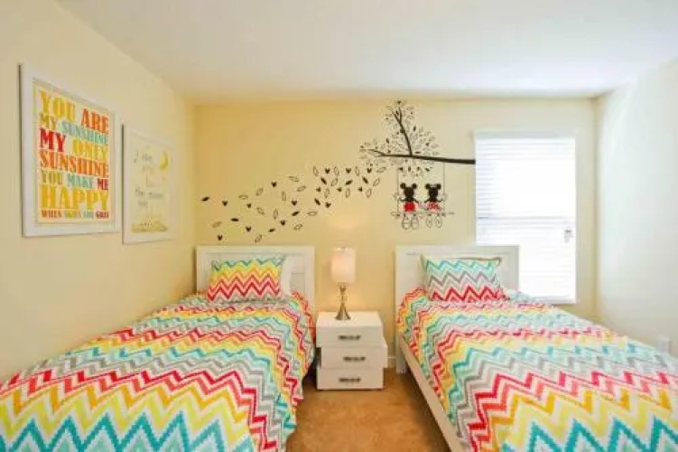 9157 Wedge House