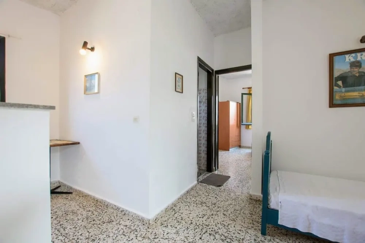 1 Bedroom Triple Apartment with garden view