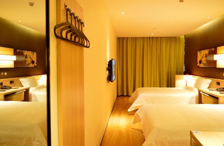 Economy Twin room