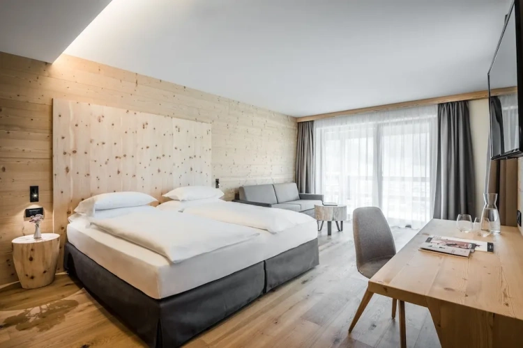 Deluxe room with balcony