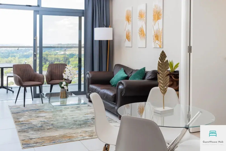 Menlyn Residence Luxury 2 Bed Apartment