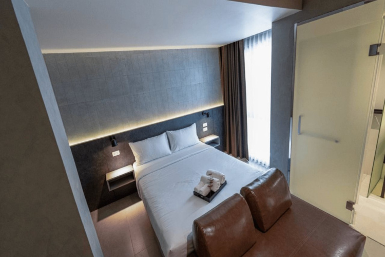 Ex2 Hotel