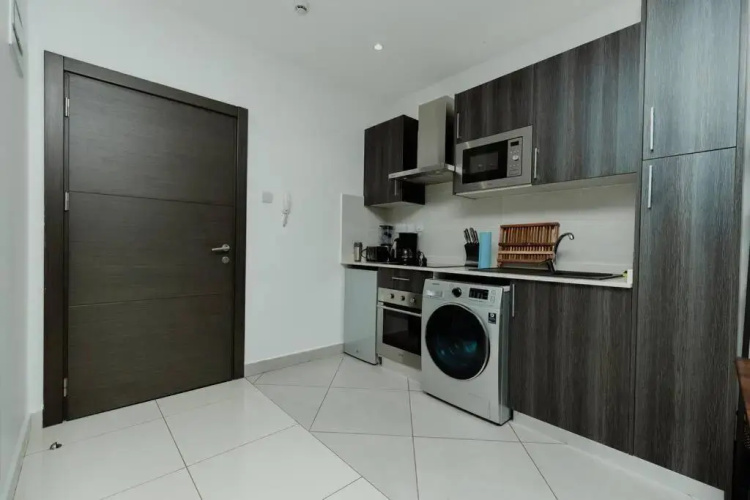 Enjoy Luxury Studio w/Pool @Embassy Gardens