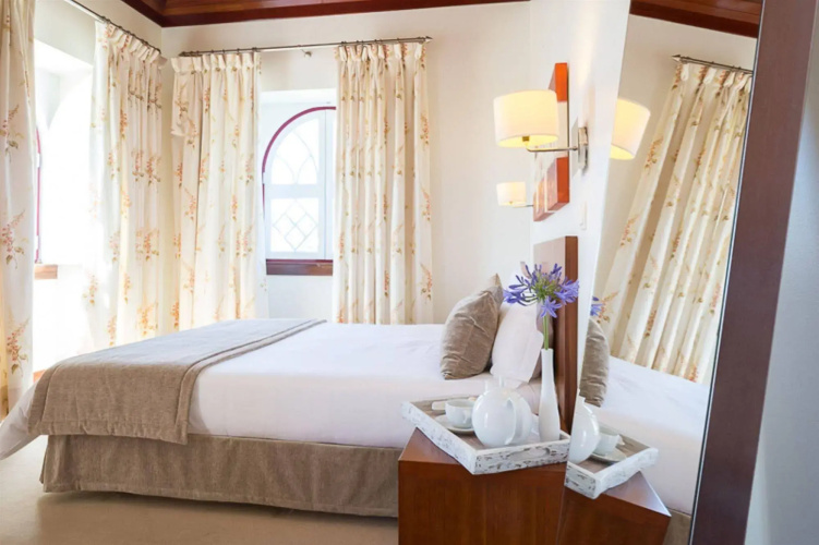 AMORAS – Country House Hotel