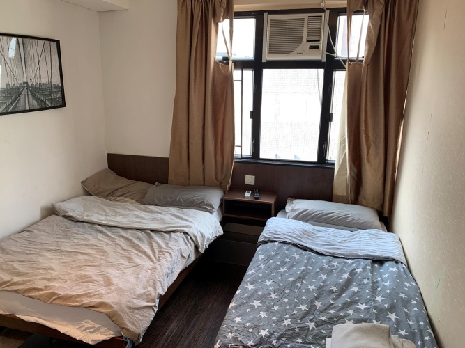 Standard Triple room
