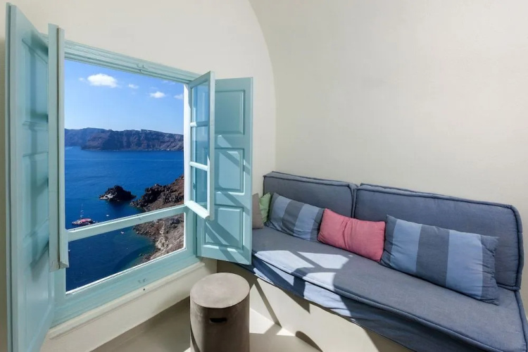 Big Blue Villa by Caldera Houses