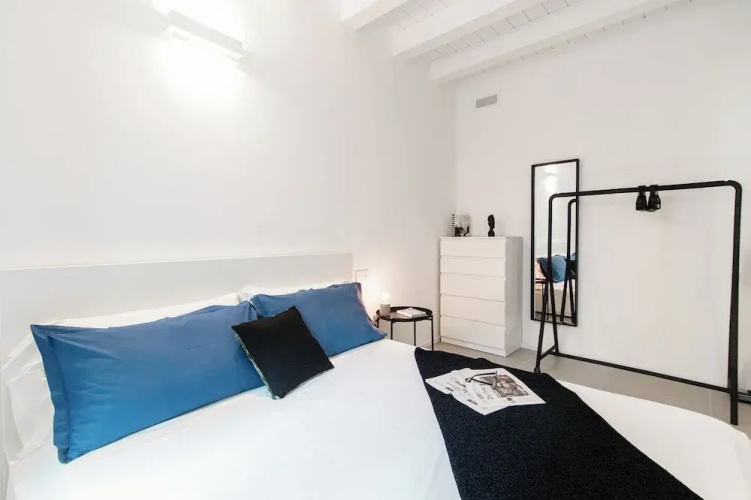 Suite JOIVY Lake 11