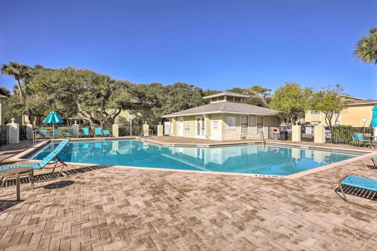 Sunny St Augustine Condo w/ Wifi - Walk to Beach!