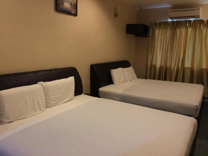 Superior Quadruple room