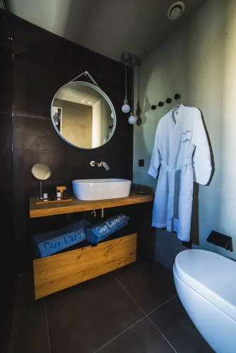 Marquise Suites - Adults Only