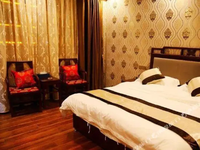 Xueyu Chongcao Hotel