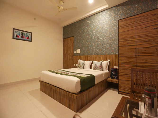 Hotel Swastika