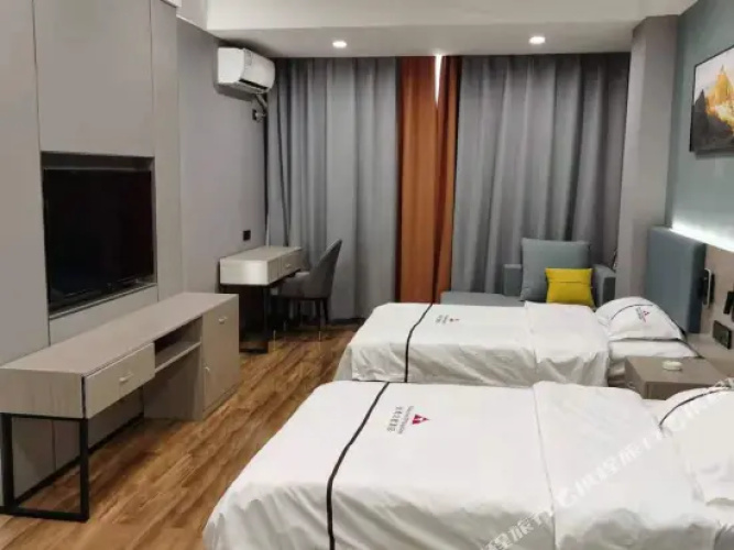Luntai Changling Star Hotel