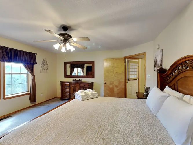 4 Bears 1 Cave by Ryson Vacation Rentals