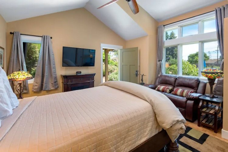 Bella Luna Inn