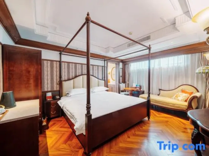 1 Bedroom Double Suite with river view