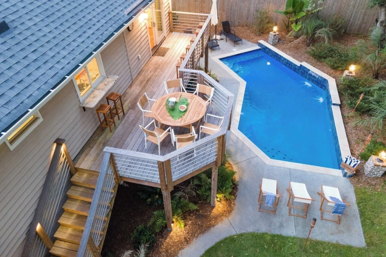 4 Bedrooms Cottage with balcony