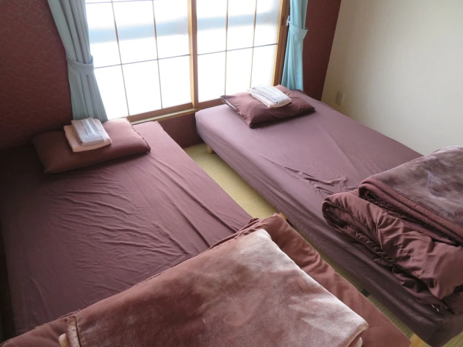 Heights Showa 208