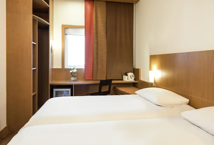 ibis Abu Dhabi Gate