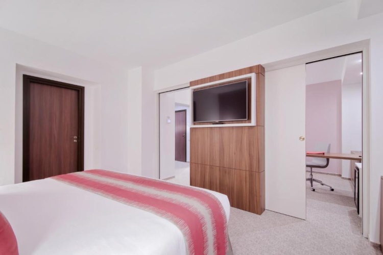 Double Suite
