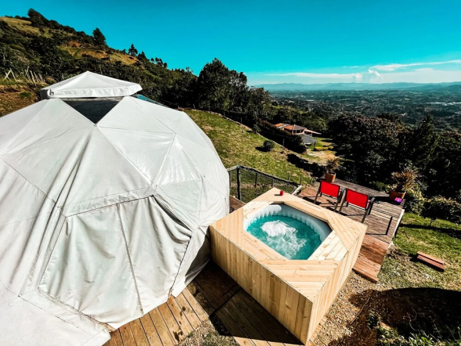Glamho Resort