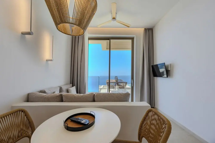 Pyrgos Exquisite Villas
