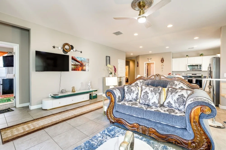 3 Bedrooms Cottage