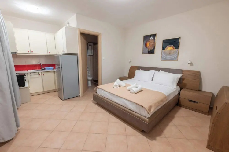 Seaside Nest in Kourouta Steps From the Beach