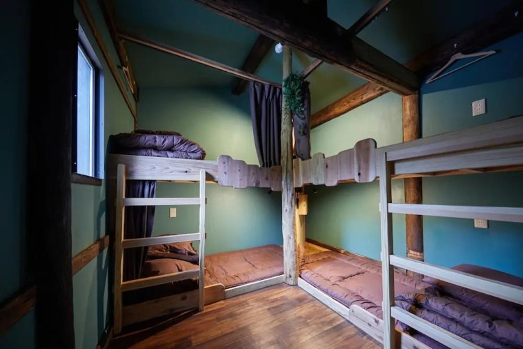 GLAMPiC GUESTHOUSE - Hostel