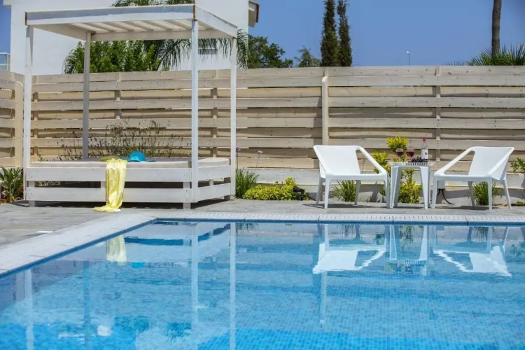 3 Bedrooms Villa