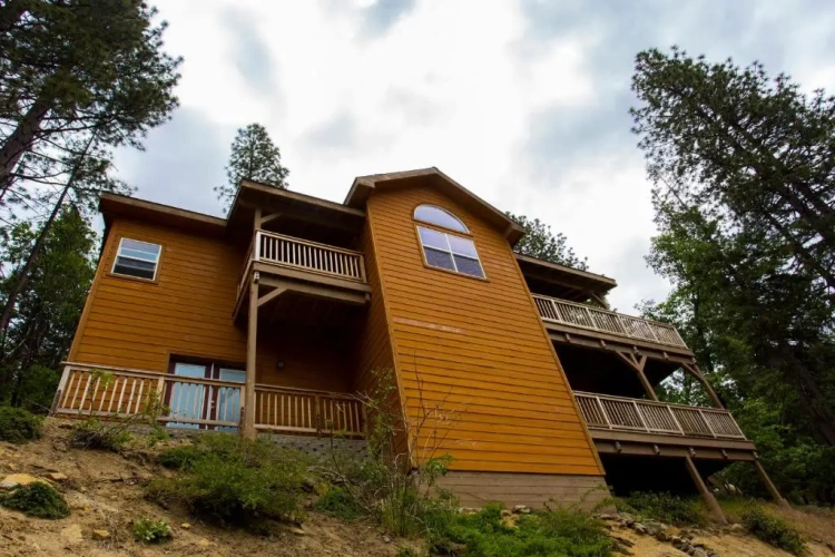 3 Bedrooms Cottage