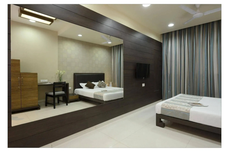 Hotel Raj Mahal