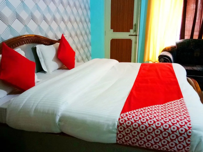 OYO 14349 Hotel HMG