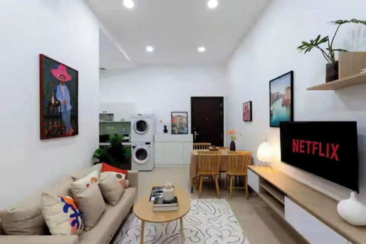 1 Bedroom Royal Club Suite with city view
