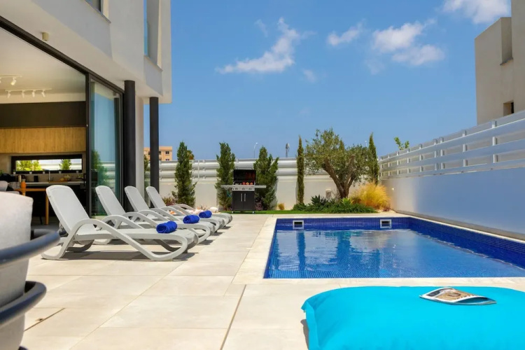 Protaras Almaria Villa 16