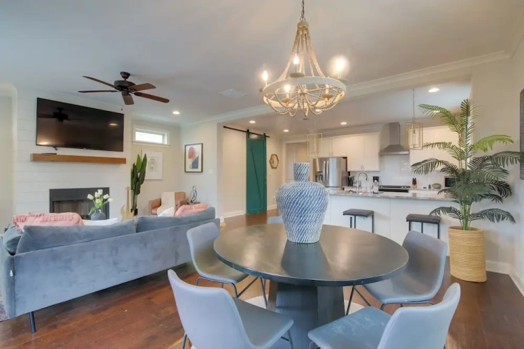 3 Bedrooms Cottage
