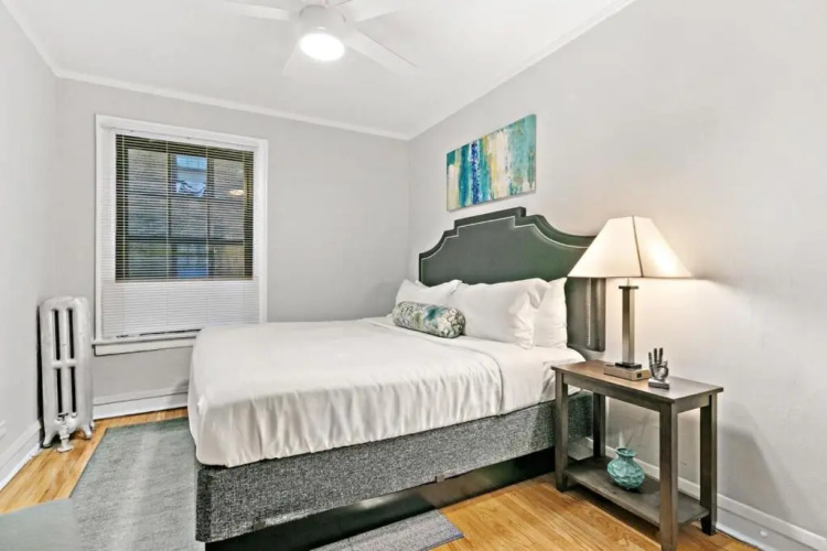 1-Bedroom Apt 3-min to train to Chicago Downtown