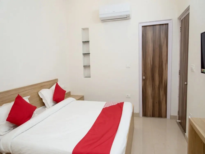 OYO Home 14110 Modern Stay